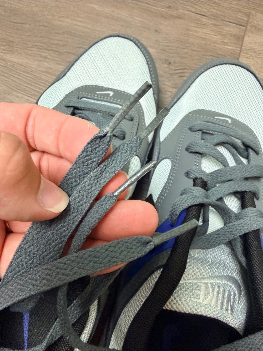 Men’s Nike Air Max Correlate Sneakers Grey Black Royal Blue - Size 11 - Like NEW - Picture 7 of 8